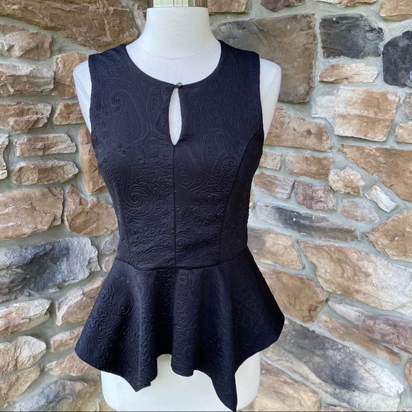 Monteau Black Peplum Textured Sleeveless Top - Picture 1 of 13